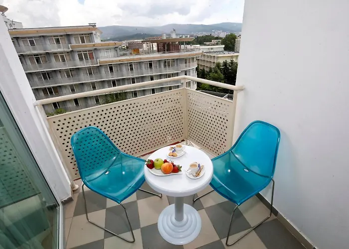 호텔 Grand Nirvana 써니비치