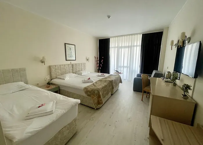 Grand Nirvana 호텔 써니비치