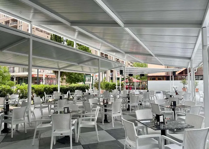 Grand Nirvana 호텔