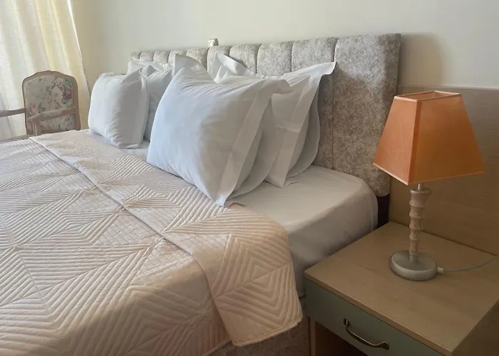 Ξενοδοχείο Grand Nirvana 4*