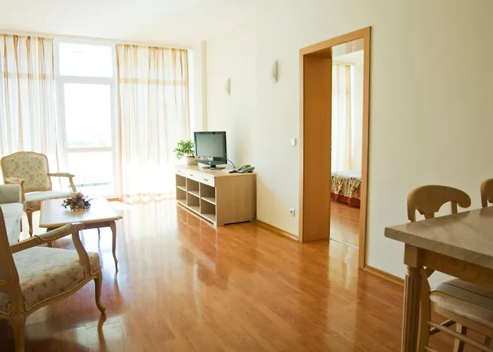 Grand Nirvana Ξενοδοχείο