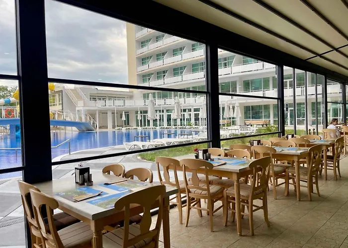 Ξενοδοχείο Grand Nirvana 4*